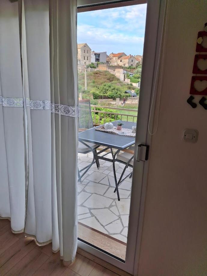 Apartments Popaj Komiža Εξωτερικό φωτογραφία