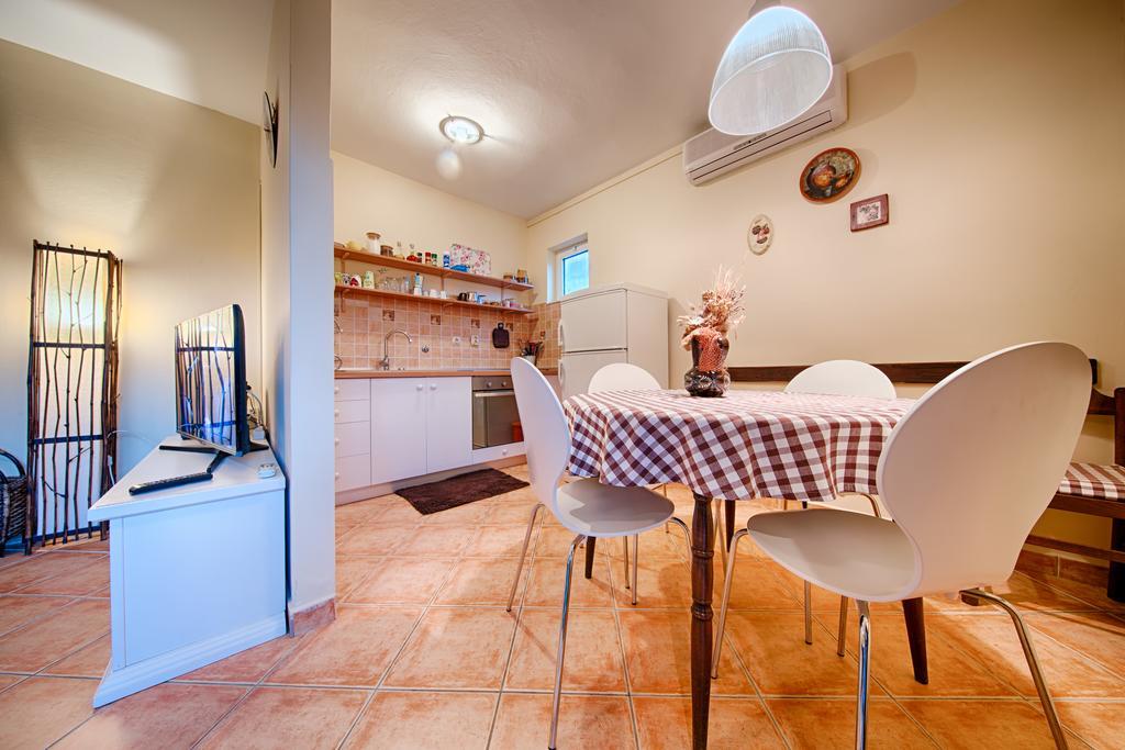 Apartments Popaj Komiža Εξωτερικό φωτογραφία